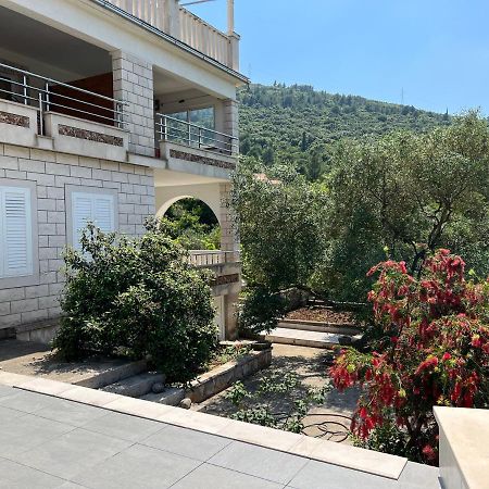 Apartmani Luka Zrnovo Exterior photo