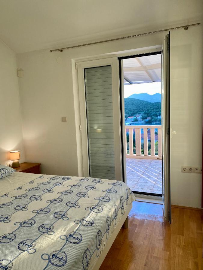 Apartmani Luka Zrnovo Exterior photo